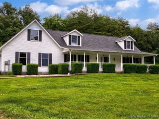 Foreclosed Home - 9838 S DOGWOOD VALLEY RD, 47125