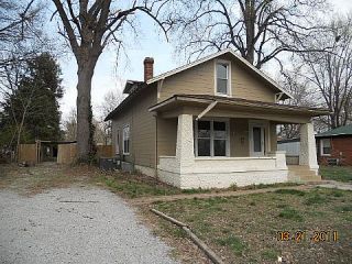 Foreclosed Home - 621 MAIN ST, 47130