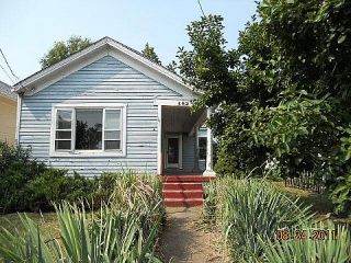 Foreclosed Home - 402 W MARKET ST, 47130