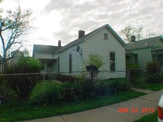 Foreclosed Home - 833 WALNUT ST, 47130
