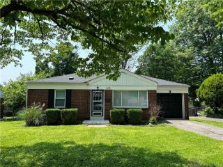 Foreclosed Home - 619 CHIPPEWA DR, 47130