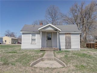 Foreclosed Home - 309 FRANKLIN ST, 47130