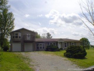 Foreclosed Home - 7400 KENSINGTON RD, 47136