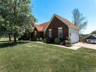 Foreclosed Home - 1212 WOODLAND TRCE, 47143
