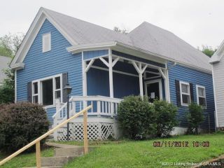 Foreclosed Home - 108 E 15TH ST, 47150