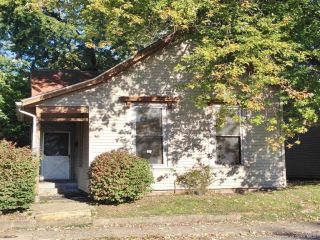 Foreclosed Home - 1013 Beeler St, 47150