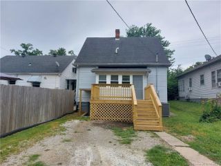 Foreclosed Home - 2407 CHARLESTOWN RD, 47150