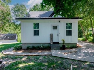 Foreclosed Home - 147 JACKSON ST, 47150
