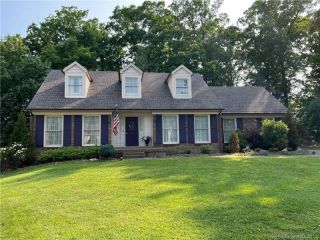 Foreclosed Home - 3401 LANCASTER DR, 47150