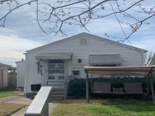 Foreclosed Home - 1629 WALNUT ST, 47150