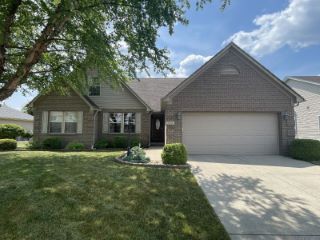 Foreclosed Home - 2940 CROSS CREEK DR, 47201