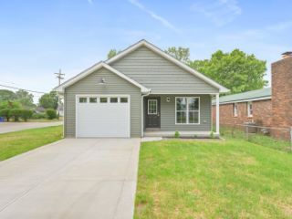 Foreclosed Home - 252 PENCE AVE, 47201