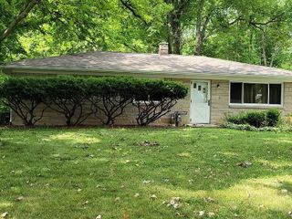 Foreclosed Home - 1824 W NORTHGATE DR, 47201
