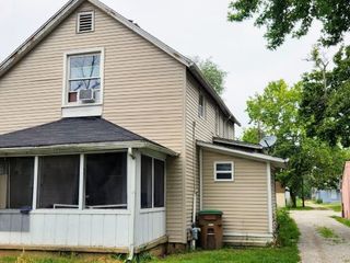 Foreclosed Home - 1012 8TH ST, 47201