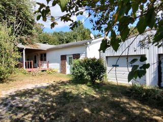 Foreclosed Home - 3104 N SPRY RD, 47230