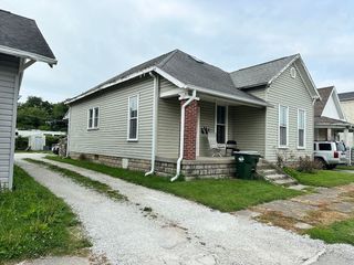 Foreclosed Home - 509 W MAIN ST, 47240