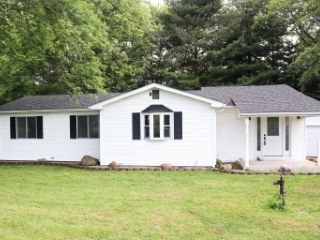 Foreclosed Home - 3838 W COUNTY ROAD 450 N, 47240