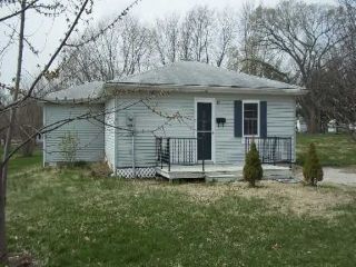 Foreclosed Home - 122 BROAD ST, 47246