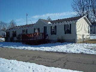 Foreclosed Home - 334 MAPLE ST, 47246