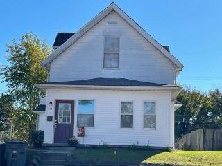 Foreclosed Home - 514 E 3RD ST, 47274