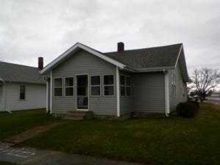 Foreclosed Home - 1100 W 14TH ST, 47302