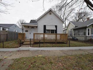 Foreclosed Home - 2020 W 9TH ST, 47302