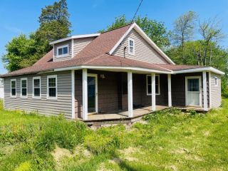 Foreclosed Home - 804 W COUNTY ROAD 600 S, 47302