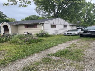 Foreclosed Home - 2601 E 13TH ST, 47302