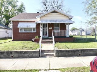 Foreclosed Home - 1223 E 5TH ST, 47302