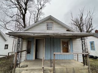 Foreclosed Home - 2814 S PERSHING DR, 47302