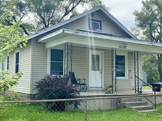 Foreclosed Home - 2818 S FRANKLIN ST, 47302