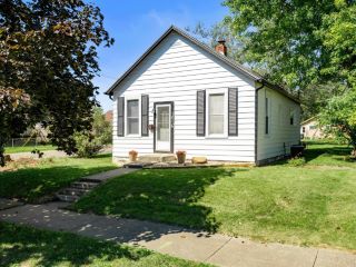 Foreclosed Home - 1616 W 7TH ST, 47302