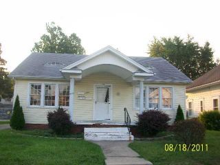 Foreclosed Home - 106 N CALVERT ST, 47303
