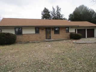 Foreclosed Home - 4113 W PICKELL ST, 47303