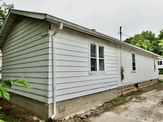 Foreclosed Home - 716 W QUEEN ST, 47303
