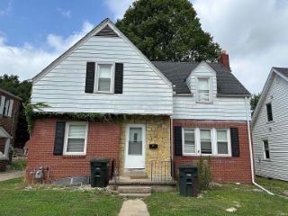 Foreclosed Home - 323 S COLLEGE AVE, 47303