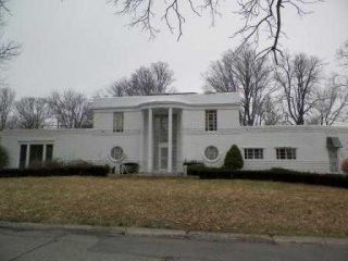 Foreclosed Home - 3100 W UNIVERSITY AVE, 47304