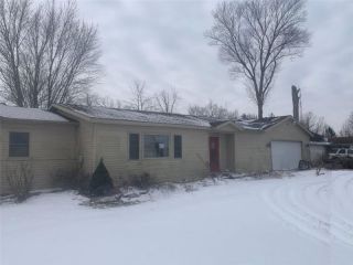 Foreclosed Home - 3405 W COUNTY ROAD 400 N, 47304