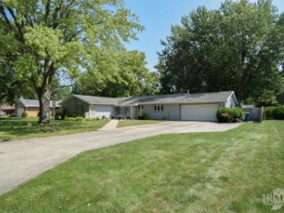 Foreclosed Home - 5000 N SOMERSET DR, 47304