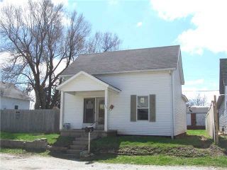 Foreclosed Home - 1407 E GILBERT ST, 47305
