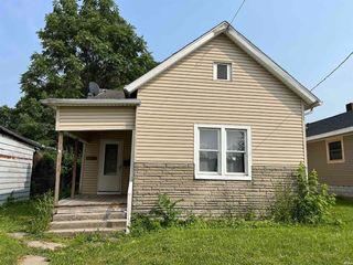 Foreclosed Home - 1157 W KILGORE AVE, 47305