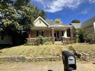 Foreclosed Home - 816 W POWERS ST, 47305