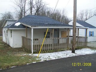 Foreclosed Home - 312 S 4TH ST, 47327
