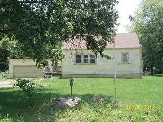 Foreclosed Home - 2215 W COUNTRY CLUB RD, 47331