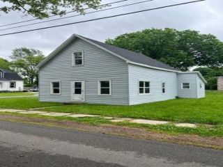 Foreclosed Home - 14401 W WAYNE ST, 47334