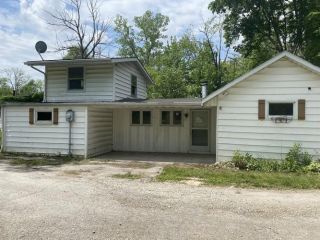 Foreclosed Home - 5711 W Country Road 1070 #1, 47342