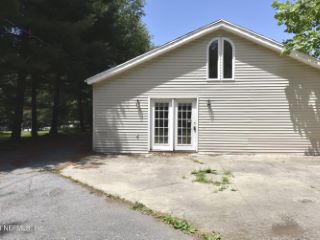 Foreclosed Home - 216 W SEMINARY ST, 47353