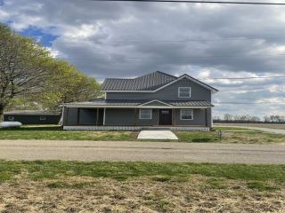 Foreclosed Home - 6595 E COUNTY ROAD 475 N, 47360