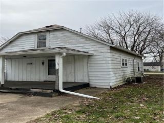 Foreclosed Home - 318 N 29TH ST, 47362