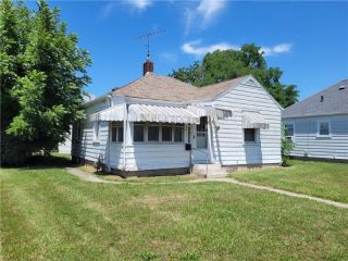 Foreclosed Home - 2418 WALNUT ST, 47362